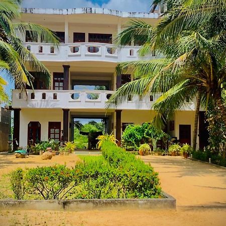 Asha Beach By Moonstone Hotel Tangalle Ngoại thất bức ảnh